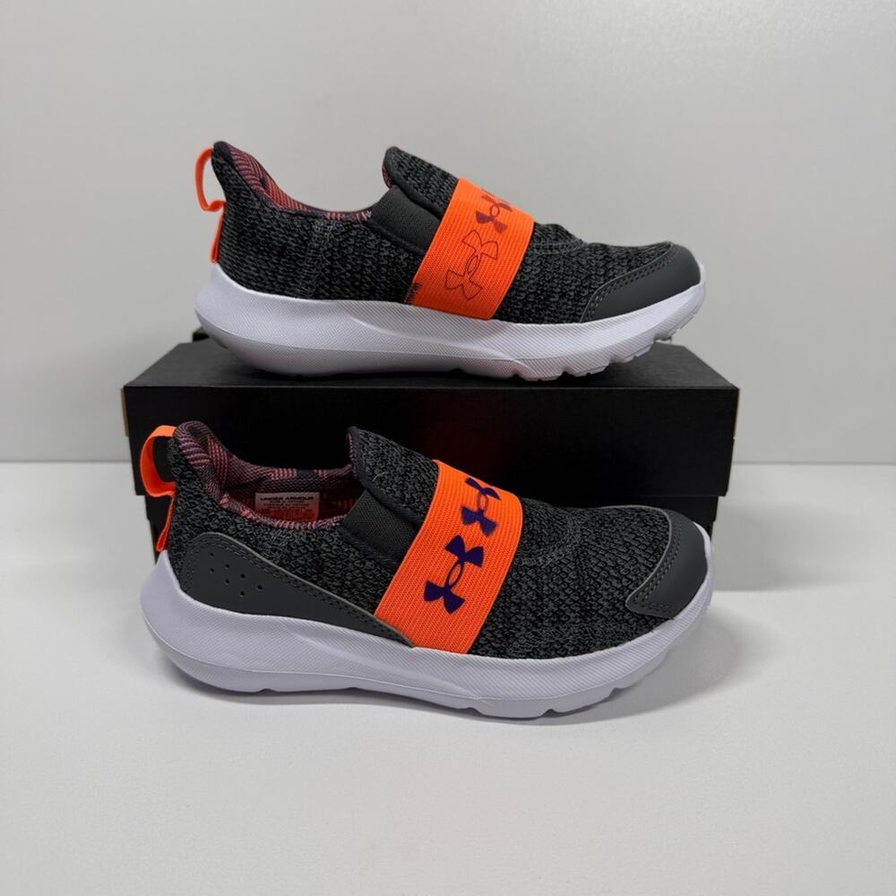 NIB • Kid's Under Armour Surge 3 Slip Size: 13K